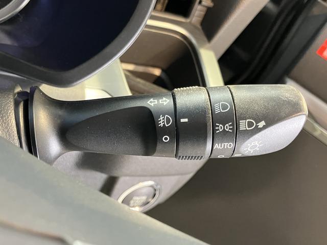 ムーヴカスタム　Ｘ　ＳＡ純正ナビ　フルセグＴＶ　ＣＤ　ＤＶＤ　ＵＳＢ　Ｂｌｕｅｔｏｏｔｈ　ＥＴＣ　オートライト　ＬＥＤヘッドライト　プッシュスタート　アイドリングストップ　ベンチシート　電動格納ドアミラー　キーフリーシステム（愛媛県）の中古車