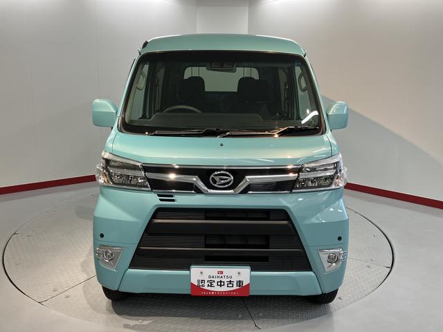 ハイゼットカーゴデッキバンＧ　ＳＡIII２ＷＤ　ＭＴ車　ナビ　バックカメラ　地上デジタルＴＶ　ＣＤ　ＤＶＤ　Ｂｌｕｅｔｏｏｔｈ　キーレスエントリー　ＳＡＩＩＩ　オートライト　アイドリングストップ　ＬＥＤヘッドライト　エアバッグ（愛媛県）の中古車