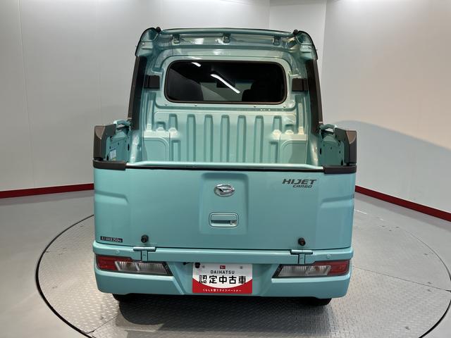 ハイゼットカーゴデッキバンＧ　ＳＡIII２ＷＤ　ＭＴ車　ナビ　バックカメラ　地上デジタルＴＶ　ＣＤ　ＤＶＤ　Ｂｌｕｅｔｏｏｔｈ　キーレスエントリー　ＳＡＩＩＩ　オートライト　アイドリングストップ　ＬＥＤヘッドライト　エアバッグ（愛媛県）の中古車