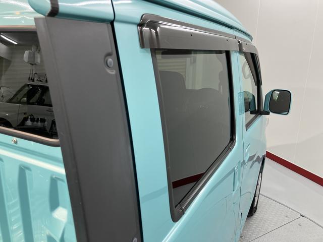 ハイゼットカーゴデッキバンＧ　ＳＡIII２ＷＤ　ＭＴ車　ナビ　バックカメラ　地上デジタルＴＶ　ＣＤ　ＤＶＤ　Ｂｌｕｅｔｏｏｔｈ　キーレスエントリー　ＳＡＩＩＩ　オートライト　アイドリングストップ　ＬＥＤヘッドライト　エアバッグ（愛媛県）の中古車