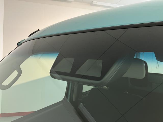 ハイゼットカーゴデッキバンＧ　ＳＡIII２ＷＤ　ＭＴ車　ナビ　バックカメラ　地上デジタルＴＶ　ＣＤ　ＤＶＤ　Ｂｌｕｅｔｏｏｔｈ　キーレスエントリー　ＳＡＩＩＩ　オートライト　アイドリングストップ　ＬＥＤヘッドライト　エアバッグ（愛媛県）の中古車