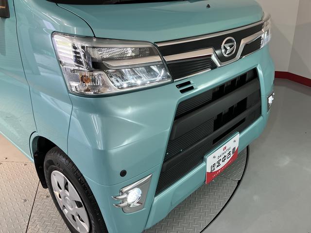 ハイゼットカーゴデッキバンＧ　ＳＡIII２ＷＤ　ＭＴ車　ナビ　バックカメラ　地上デジタルＴＶ　ＣＤ　ＤＶＤ　Ｂｌｕｅｔｏｏｔｈ　キーレスエントリー　ＳＡＩＩＩ　オートライト　アイドリングストップ　ＬＥＤヘッドライト　エアバッグ（愛媛県）の中古車