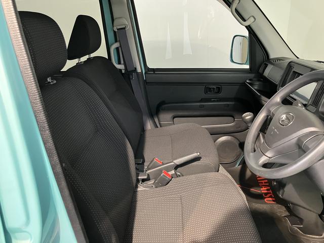 ハイゼットカーゴデッキバンＧ　ＳＡIII２ＷＤ　ＭＴ車　ナビ　バックカメラ　地上デジタルＴＶ　ＣＤ　ＤＶＤ　Ｂｌｕｅｔｏｏｔｈ　キーレスエントリー　ＳＡＩＩＩ　オートライト　アイドリングストップ　ＬＥＤヘッドライト　エアバッグ（愛媛県）の中古車