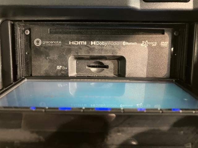 ハイゼットカーゴデッキバンＧ　ＳＡIII２ＷＤ　ＭＴ車　ナビ　バックカメラ　地上デジタルＴＶ　ＣＤ　ＤＶＤ　Ｂｌｕｅｔｏｏｔｈ　キーレスエントリー　ＳＡＩＩＩ　オートライト　アイドリングストップ　ＬＥＤヘッドライト　エアバッグ（愛媛県）の中古車