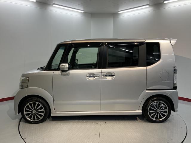 Ｎ−ＢＯＸカスタムＧ　ターボＳＳパッケージ両側電動スライドドア　純正ナビ　バックカメラ　ＥＴＣ車載器　プッシュスタート　オートエアコン　オートライト　ディスチャージヘッドライト　フォグランプ　クルーズコントロール　アイドリングストップ（愛媛県）の中古車