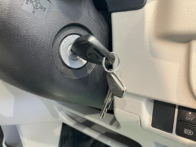 ムーヴＬ　ＳＡIII２ＷＤ　ベンチシート　アイドリングストップ　オートライト　オートマチックハイビーム　ハロゲンヘッドライト　盗難防止装置　オーディオレス（愛媛県）の中古車