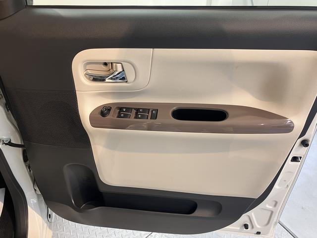 ムーヴキャンバスＸリミテッドメイクアップ　ＳＡII２ＷＤ　プッシュスタート　ベンチシート　片側電動スライドドア　アイドリングストップ　オートライト　ハロゲンヘッドライト　フロントフォグランプ　ＣＤ　ＤＶＤ　ＵＳＢ　Ｂｌｕｅｔｏｏｔｈ　バックカメラ（愛媛県）の中古車