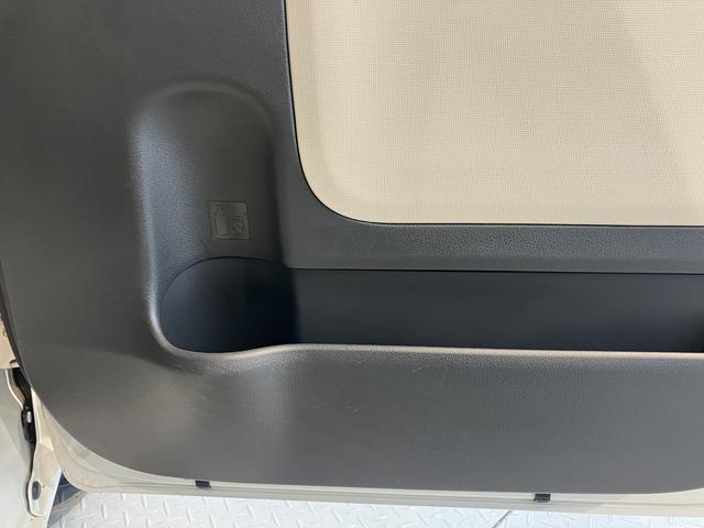 ムーヴキャンバスＸリミテッドメイクアップ　ＳＡII２ＷＤ　プッシュスタート　ベンチシート　片側電動スライドドア　アイドリングストップ　オートライト　ハロゲンヘッドライト　フロントフォグランプ　ＣＤ　ＤＶＤ　ＵＳＢ　Ｂｌｕｅｔｏｏｔｈ　バックカメラ（愛媛県）の中古車