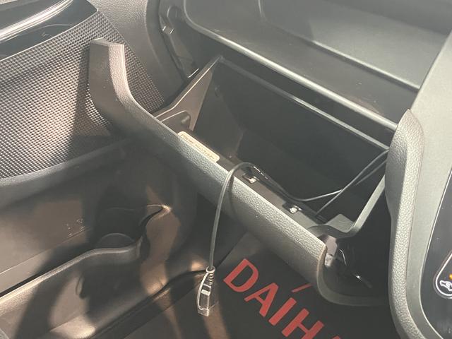 デイズルークスハイウェイスター　Ｇターボ２ＷＤ　　プッシュスタート　ベンチシート　アイドリングストップ両側電動スライドドア　オートライト　オートマチックハイビーム　ＬＥＤヘッドライト　フロントフォグランプ　社外ナビ　ＣＤ　ＤＶＤ　ＵＳＢ（愛媛県）の中古車