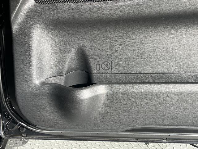 デイズルークスハイウェイスター　Ｇターボ２ＷＤ　　プッシュスタート　ベンチシート　アイドリングストップ両側電動スライドドア　オートライト　オートマチックハイビーム　ＬＥＤヘッドライト　フロントフォグランプ　社外ナビ　ＣＤ　ＤＶＤ　ＵＳＢ（愛媛県）の中古車