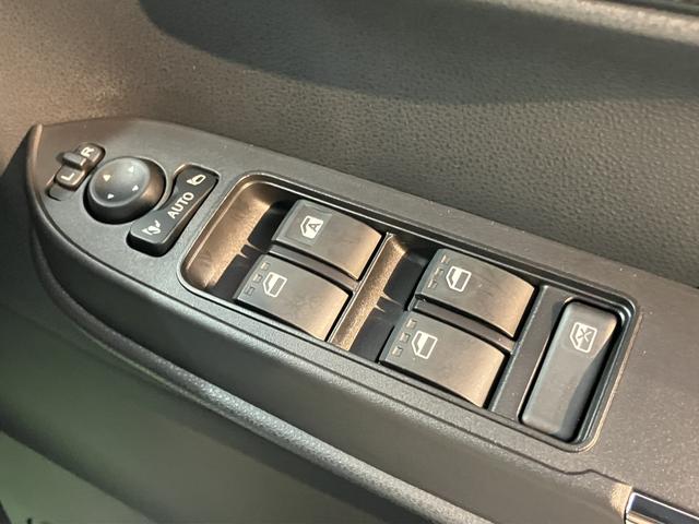 タントカスタムＲＳ純正ナビ　バックモニター　フルセグＴＶ　ＣＤ　ＤＶＤ　ＵＳＢ　Ｂｌｕｅｔｏｏｔｈ　ドラレコ　ＥＴＣ　両側電動スライドドア　前席シートヒーター　オートライト　ＬＥＤヘッドライト　プッシュスタート（愛媛県）の中古車