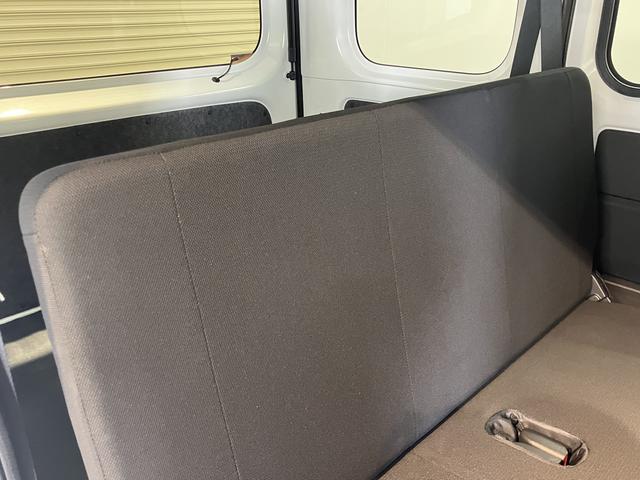 ハイゼットカーゴＤＸスマートアシスト　２ＷＤ　ＣＶＴ　ラジオ　キーレスエントリー　両側スライドドア　アイドリングストップ　エアコン　パワステ　障害物センサー　オートライト（愛媛県）の中古車