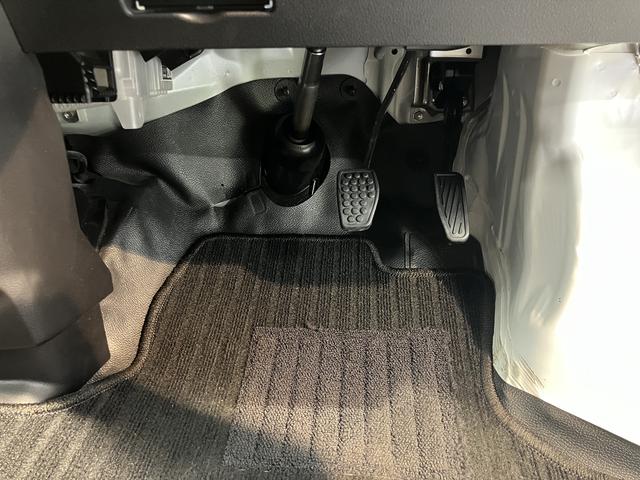 ハイゼットカーゴＤＸスマートアシスト　２ＷＤ　ＣＶＴ　ラジオ　キーレスエントリー　両側スライドドア　アイドリングストップ　エアコン　パワステ　障害物センサー　オートライト（愛媛県）の中古車