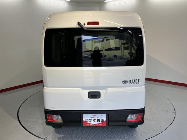 ハイゼットカーゴＤＸスマートアシスト　４ＷＤ　ＣＶＴ　ラジオ　キーレスエントリー　両側スライドドア　アイドリングストップ　エアコン　パワステ　障害物センサー　オートライト（愛媛県）の中古車