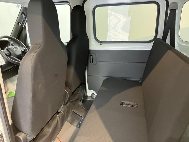 ハイゼットカーゴＤＸスマートアシスト　４ＷＤ　ＣＶＴ　ラジオ　キーレスエントリー　両側スライドドア　アイドリングストップ　エアコン　パワステ　障害物センサー　オートライト（愛媛県）の中古車