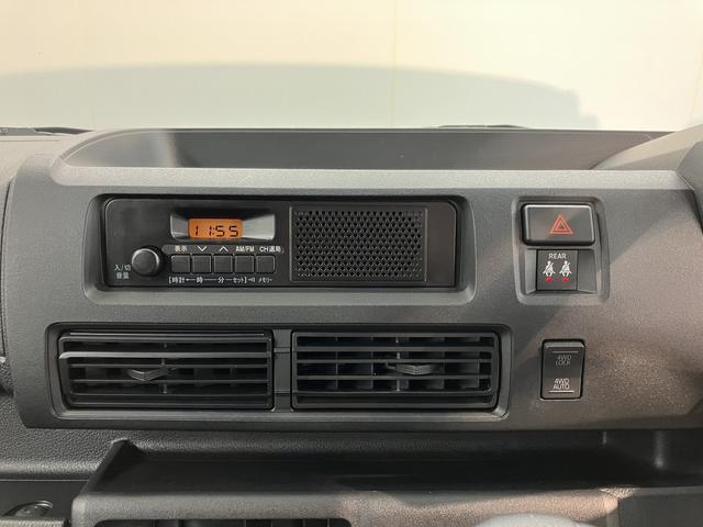 ハイゼットカーゴＤＸスマートアシスト　４ＷＤ　ＣＶＴ　ラジオ　キーレスエントリー　両側スライドドア　アイドリングストップ　エアコン　パワステ　障害物センサー　オートライト（愛媛県）の中古車