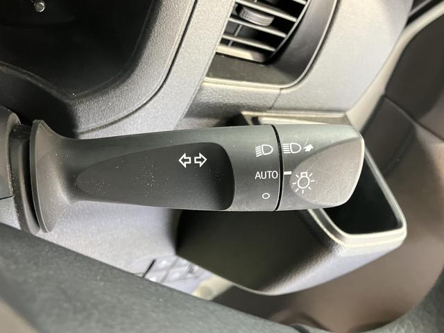 ハイゼットカーゴＤＸスマートアシスト　４ＷＤ　ＣＶＴ　ラジオ　キーレスエントリー　両側スライドドア　アイドリングストップ　エアコン　パワステ　障害物センサー　オートライト（愛媛県）の中古車