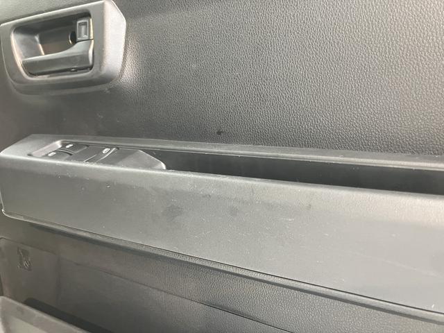 ハイゼットカーゴＤＸスマートアシスト　４ＷＤ　ＣＶＴ　ラジオ　キーレスエントリー　両側スライドドア　アイドリングストップ　エアコン　パワステ　障害物センサー　オートライト（愛媛県）の中古車