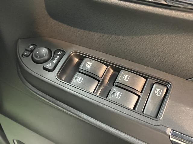 タントカスタムX両側電動スライドドア 前席シートヒーター オートライト LEDヘッドライト 障害物センサー プッシュスタート アイドリングストップ ベンチシート 電動パーキング 電動格納ドアミラー バックカメラ装着車(愛媛県)の中古車