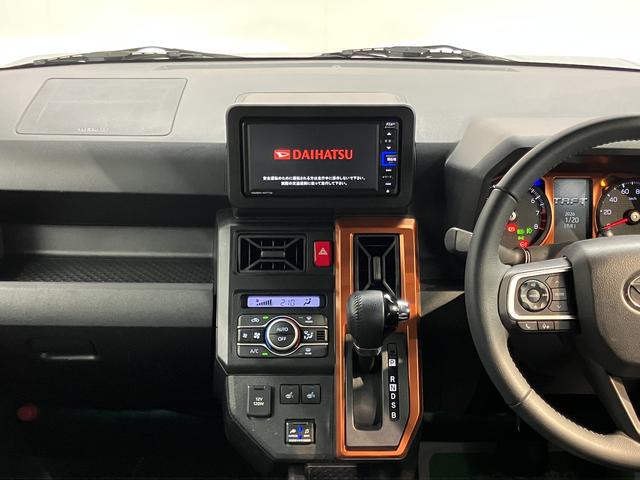 タフトＧ純正ナビ　バックモニター　フルセグＴＶ　ＣＤ　ＤＶＤ　ＵＳＢ　Ｂｌｕｅｔｏｏｔｈ　ＥＴＣ　ドラレコ　前席シートヒーター　オートライト　ＬＥＤヘッドライト　障害物センサー　電動パーキング　キーフリー（愛媛県）の中古車