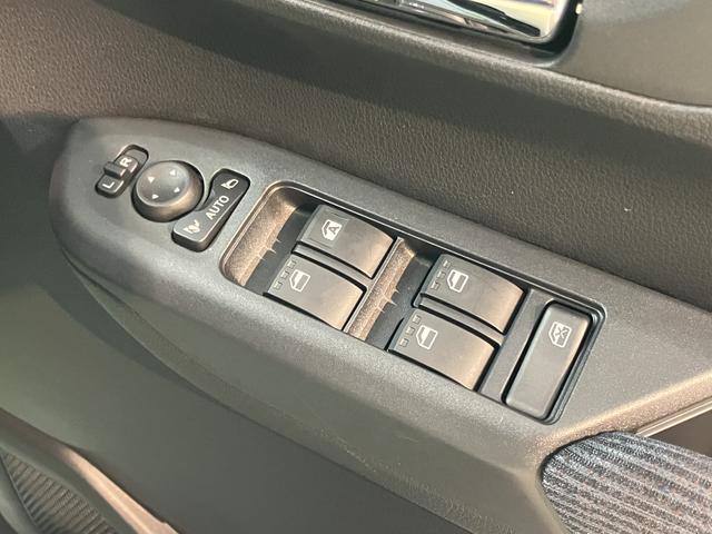 ムーヴＲＳ両側電動スライドドア　クルーズコントロール　オートライト　ＬＥＤヘッドライト　電動パーキング　障害物センサー　プッシュスタート　アイドリングストップ　電動格納ドアミラー　パノラマカメラ装着車（愛媛県）の中古車