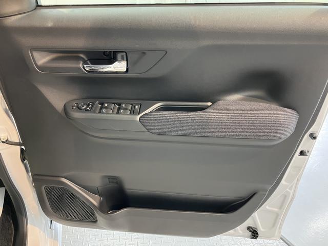 ムーヴＲＳ両側電動スライドドア　クルーズコントロール　オートライト　ＬＥＤヘッドライト　電動パーキング　障害物センサー　プッシュスタート　アイドリングストップ　電動格納ドアミラー　パノラマカメラ装着車（愛媛県）の中古車