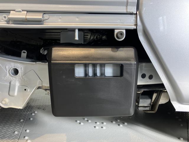 ハイゼットトラックジャンボSAIIItCDステレオ LEDヘッドライト フォグランプ キーレスエントリー パワーウインドウ 作業灯 運転席助手席エアバック ABS スマートアシストIIIt 4WD・4速オートマチック車(愛媛県)の中古車