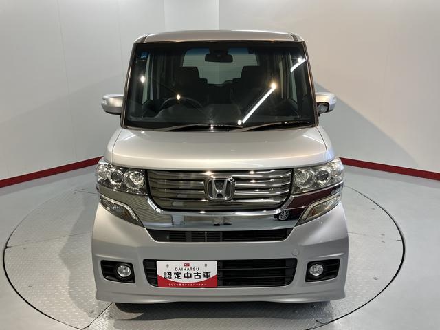 N−BOXカスタムG・Aパッケージ社外ナビ フルセグTV CD Bluetooth ETC 左側電動スライドドア オートライト ディスチャージヘッドライト ベンチシート プッシュスタート 電動格納ドアミラー キーフリーシステム(愛媛県)の中古車