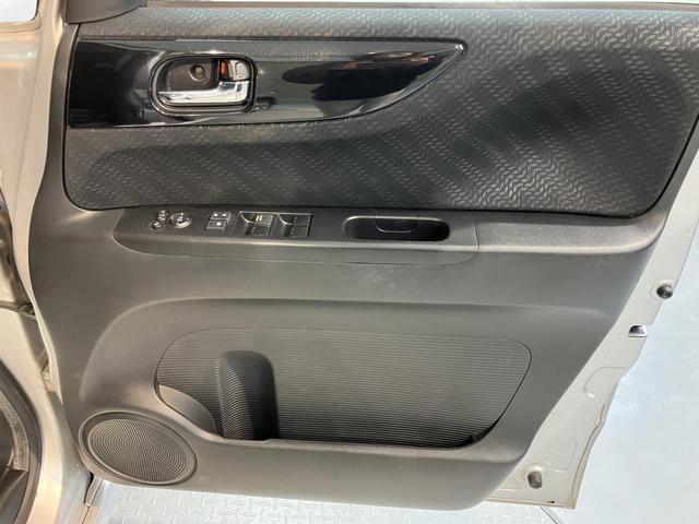 N−BOXカスタムG・Aパッケージ社外ナビ フルセグTV CD Bluetooth ETC 左側電動スライドドア オートライト ディスチャージヘッドライト ベンチシート プッシュスタート 電動格納ドアミラー キーフリーシステム(愛媛県)の中古車