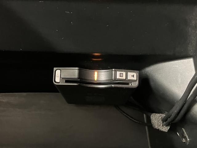 N−BOXカスタムG・Aパッケージ社外ナビ フルセグTV CD Bluetooth ETC 左側電動スライドドア オートライト ディスチャージヘッドライト ベンチシート プッシュスタート 電動格納ドアミラー キーフリーシステム(愛媛県)の中古車