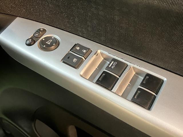 N−BOXカスタムG・ターボLパッケージCD USB ETC 両側電動スライドドア クルーズコントロール オートライト ディスチャージヘッドライト ベンチシート プッシュスタート アイドリングストップ 電動格納ドアミラー キーフリーシステム(愛媛県)の中古車