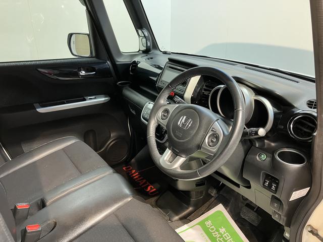 N−BOXカスタムG・ターボLパッケージCD USB ETC 両側電動スライドドア クルーズコントロール オートライト ディスチャージヘッドライト ベンチシート プッシュスタート アイドリングストップ 電動格納ドアミラー キーフリーシステム(愛媛県)の中古車