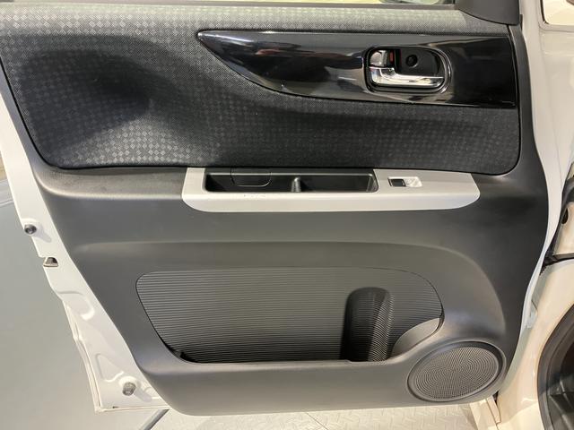 N−BOXカスタムG・ターボLパッケージCD USB ETC 両側電動スライドドア クルーズコントロール オートライト ディスチャージヘッドライト ベンチシート プッシュスタート アイドリングストップ 電動格納ドアミラー キーフリーシステム(愛媛県)の中古車