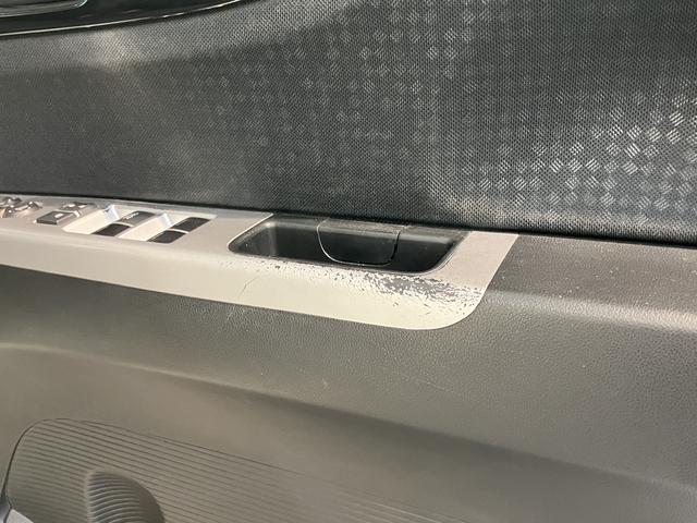 N−BOXカスタムG・ターボLパッケージCD USB ETC 両側電動スライドドア クルーズコントロール オートライト ディスチャージヘッドライト ベンチシート プッシュスタート アイドリングストップ 電動格納ドアミラー キーフリーシステム(愛媛県)の中古車