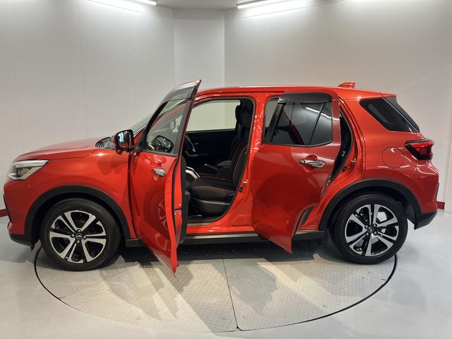 ロッキーＧ２ＷＤ　オートライト　プッシュスタート　運転席・助手席シートヒーター　ＬＥＤヘッドライト　アイドリングストップ　フロントフォグランプ　アダプティブクルーズコントロール　純正ナ　ＣＤ　ＤＶＤ　ＵＳＢ（愛媛県）の中古車