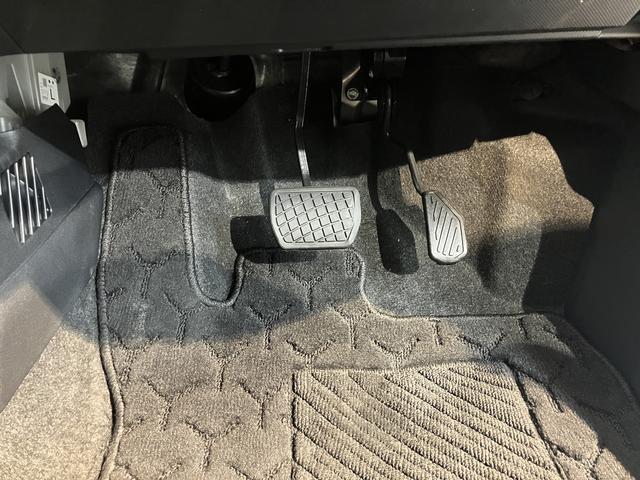 ロッキーＧ２ＷＤ　オートライト　プッシュスタート　運転席・助手席シートヒーター　ＬＥＤヘッドライト　アイドリングストップ　フロントフォグランプ　アダプティブクルーズコントロール　純正ナ　ＣＤ　ＤＶＤ　ＵＳＢ（愛媛県）の中古車