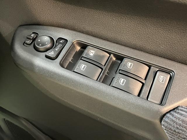 ムーヴＧ２ＷＤ　プッシュスタート　片側電動スライドドア　コーナーセンサー　アイドリングストップ　オートライト　オートマチックハイビーム　ＬＥＤヘッドライト　フロントフォグランプ　電動パーキングブレーキ（愛媛県）の中古車