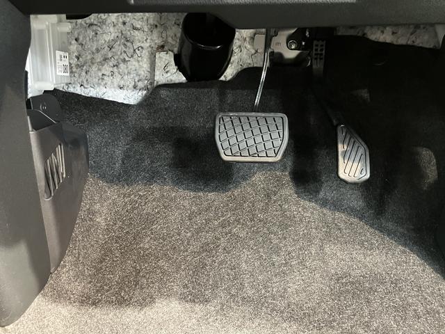 ムーヴＧ２ＷＤ　プッシュスタート　片側電動スライドドア　コーナーセンサー　アイドリングストップ　オートライト　オートマチックハイビーム　ＬＥＤヘッドライト　フロントフォグランプ　電動パーキングブレーキ（愛媛県）の中古車