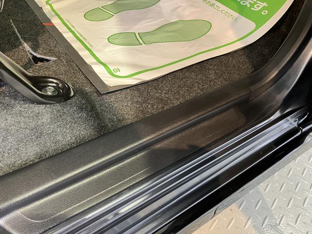 ムーヴＧ２ＷＤ　オーディオレス　バックカメラ　ベンチシート　プッシュスタート　片側電動スライドドア　コーナーセンサー　アイドリングストップ車　オートライト　オートマチックハイビーム　ＬＥＤヘッドライト（愛媛県）の中古車