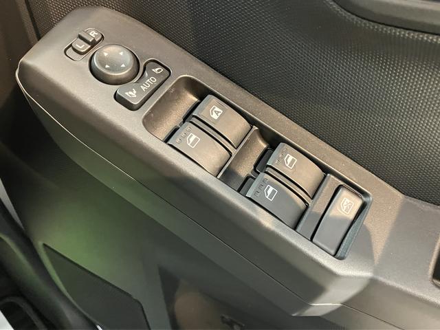 タフトＧ　クロムベンチャー２ＷＤ　オートライト　ＬＥＤヘッドライト　フロントフォグランプ　運転席・助手席シートヒーター　アイドリングストップ車　電動パーキングブレーキ　パノラマモニター　　オーディオレス　純正アルミホイール（愛媛県）の中古車