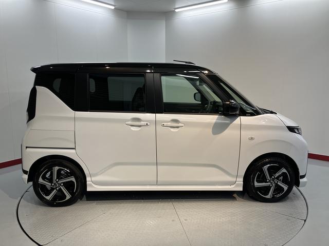 ムーヴＲＳ２ＷＤ　ベンチシート　両側電動スライドドア　コーナーセンサー　アイドリングストップ車　オートライト　オートマチックハイビーム　ＬＥＤヘッドライト　フロントフォグランプ　電動パーキングブレーキ（愛媛県）の中古車