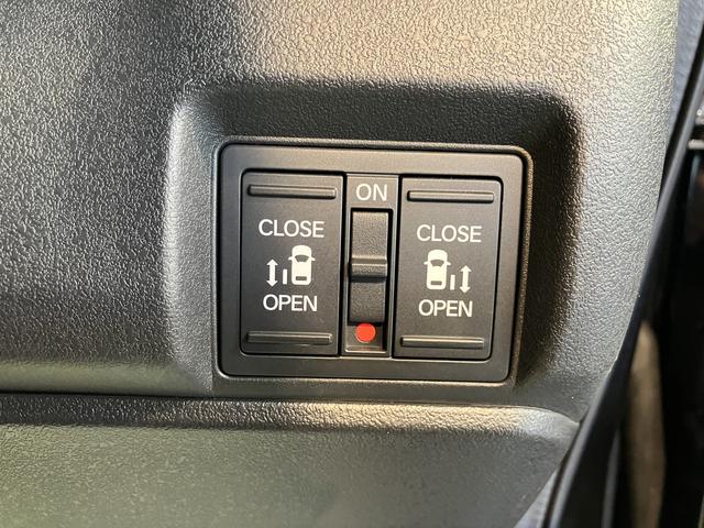 N−BOXカスタムターボベンチシート アイドリングストップ車 両側電動スライドドア オートライト LEDヘッドライト 電動パーキングブレーキ 純正ナビ CD DVD Bluetooth USB フルセグTV バックカメラ(愛媛県)の中古車