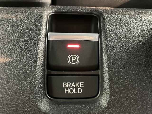 N−BOXカスタムターボベンチシート アイドリングストップ車 両側電動スライドドア オートライト LEDヘッドライト 電動パーキングブレーキ 純正ナビ CD DVD Bluetooth USB フルセグTV バックカメラ(愛媛県)の中古車