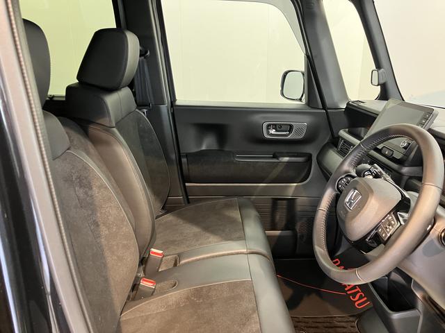 N−BOXカスタムターボベンチシート アイドリングストップ車 両側電動スライドドア オートライト LEDヘッドライト 電動パーキングブレーキ 純正ナビ CD DVD Bluetooth USB フルセグTV バックカメラ(愛媛県)の中古車