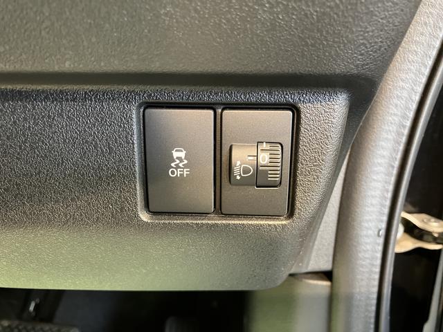 N−BOXカスタムターボベンチシート アイドリングストップ車 両側電動スライドドア オートライト LEDヘッドライト 電動パーキングブレーキ 純正ナビ CD DVD Bluetooth USB フルセグTV バックカメラ(愛媛県)の中古車