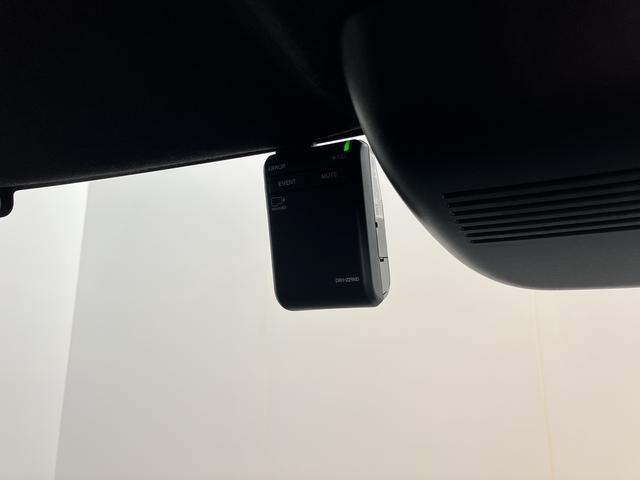 N−BOXカスタムターボベンチシート アイドリングストップ車 両側電動スライドドア オートライト LEDヘッドライト 電動パーキングブレーキ 純正ナビ CD DVD Bluetooth USB フルセグTV バックカメラ(愛媛県)の中古車