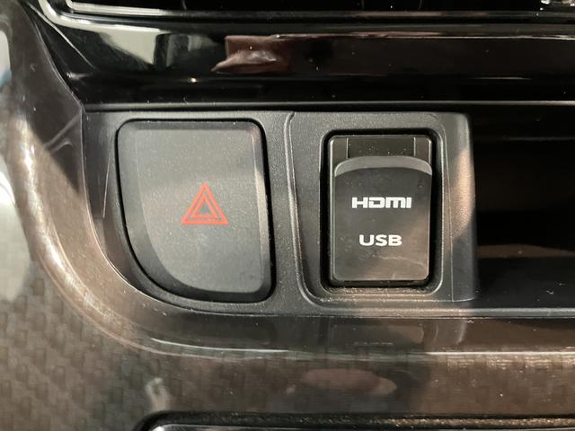 ムーヴカスタム X VS SAIII2WD プッシュスタート 運転席シートヒーター オートライト オートマチックハイビーム アイドリングストップ車 ベンチシート LEDヘッドライト フロントフォグランプ 盗難防止装置 純正ナビ CD(愛媛県)の中古車