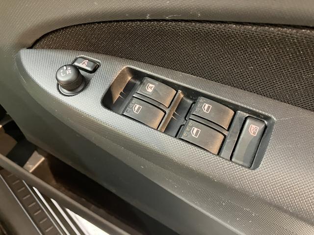 ムーヴカスタム Xリミテッド2WD ベンチシート プッシュスタート HIDヘッドライト フロントフォグランプ メモリーナビ CD ワンセグTV バックカメラ 純正アルミホイール(愛媛県)の中古車