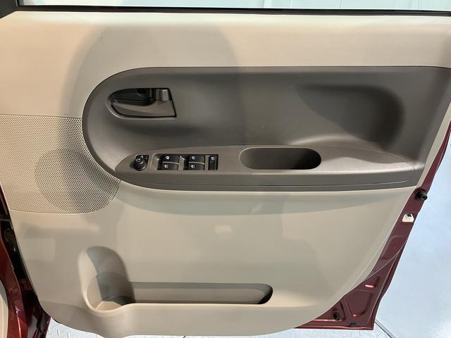 タントＧ　ＳＡ２ＷＤ　プッシュスタート　両側電動スライドドア　アイドリングストップ車　オートライト　ハロゲンヘッドライト　盗難防止装置　純正ナビ　ＣＤ　ＤＶＤ　ＳＤ　　Ｂｌｕｅｔｏｏｔｈ　ＵＳＢ　バックカメラ（愛媛県）の中古車