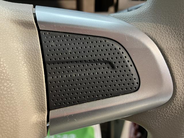 タントＧ　ＳＡ２ＷＤ　プッシュスタート　両側電動スライドドア　アイドリングストップ車　オートライト　ハロゲンヘッドライト　盗難防止装置　純正ナビ　ＣＤ　ＤＶＤ　ＳＤ　　Ｂｌｕｅｔｏｏｔｈ　ＵＳＢ　バックカメラ（愛媛県）の中古車